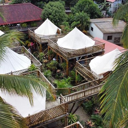 Glamping Due Amici Hotel Palomino Exterior photo