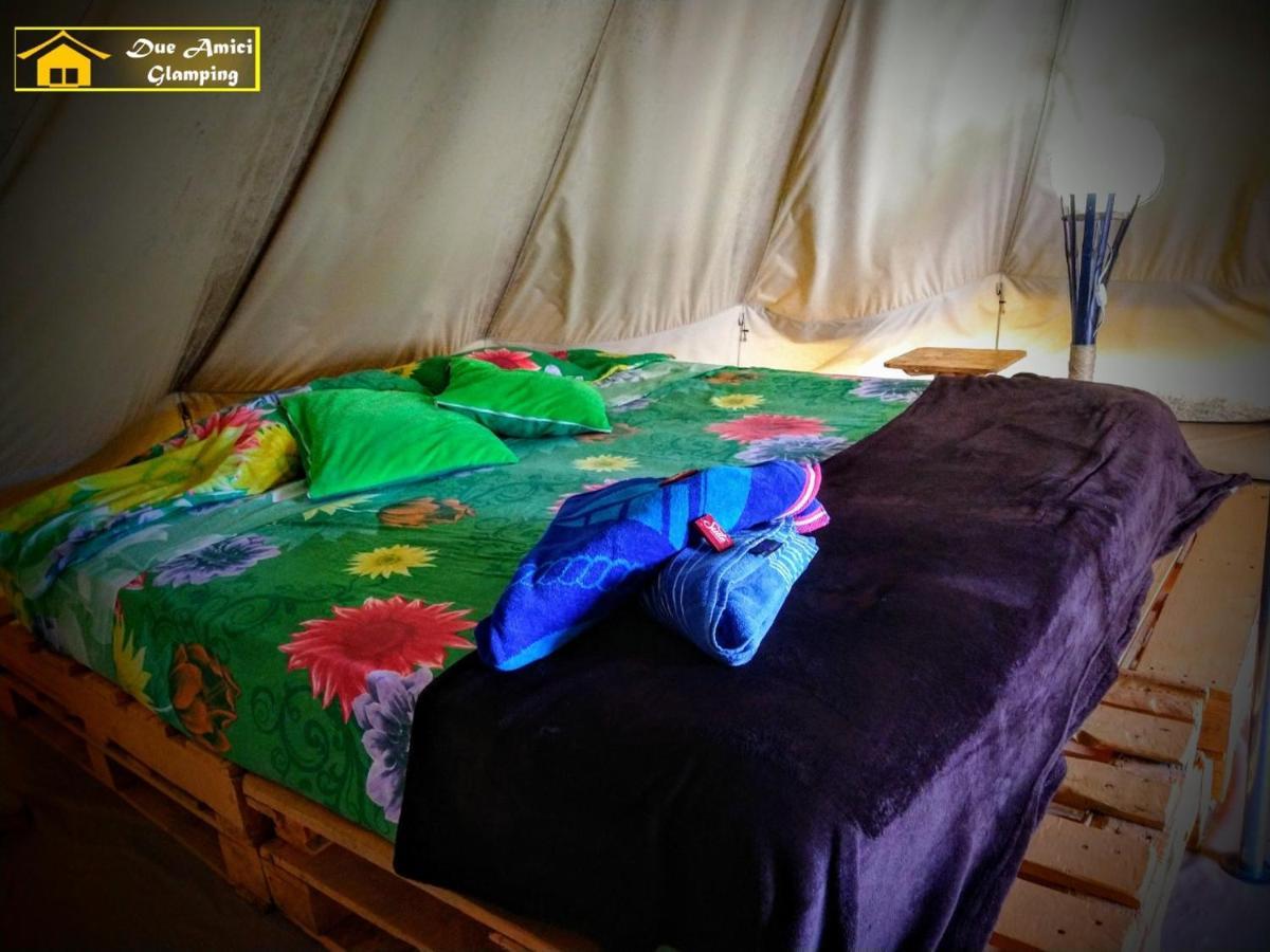 Glamping Due Amici Hotel Palomino Exterior photo