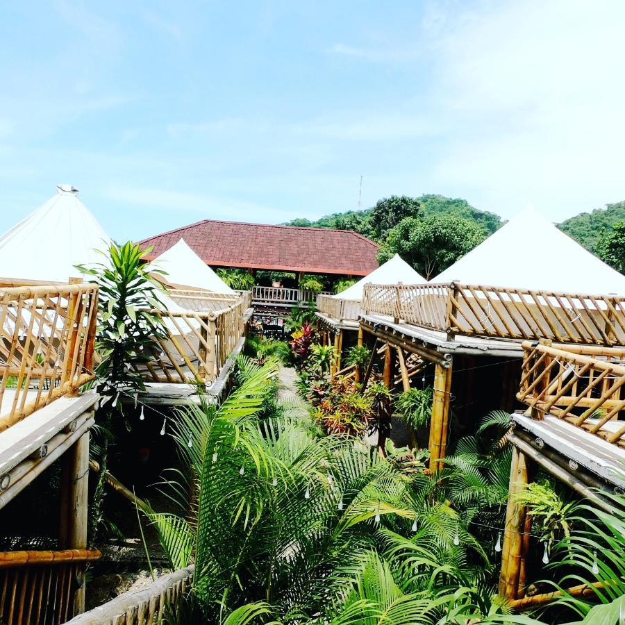 Glamping Due Amici Hotel Palomino Exterior photo